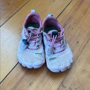 Saguaro Barefoot Pink Kids Shoes